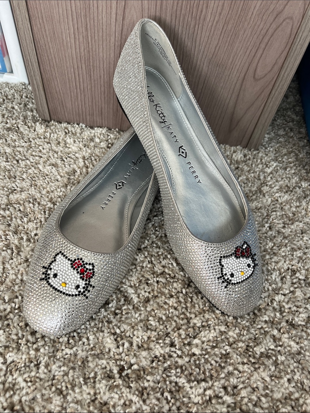🆕 Hello Kitty/Katy Perry Flats